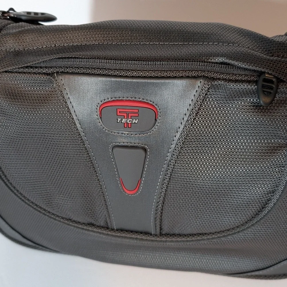 Tumi tech travel